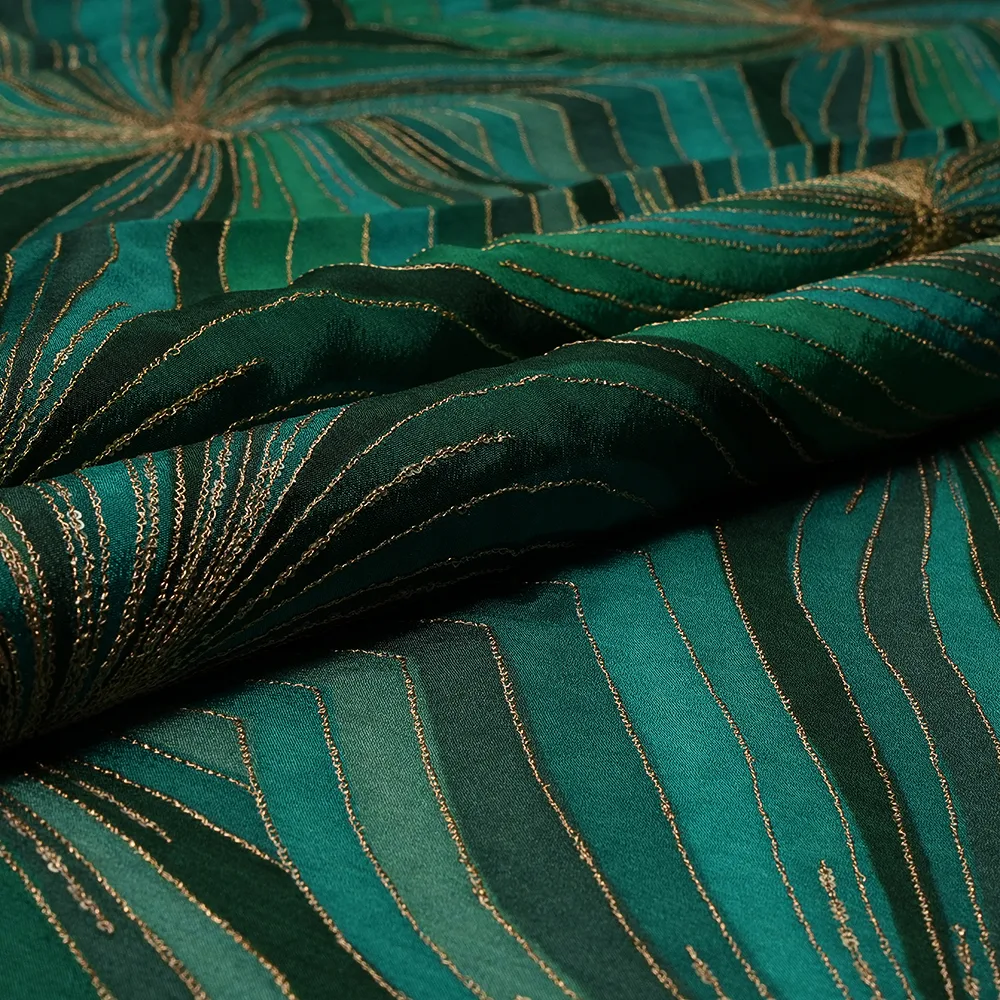 AK205809.jpg