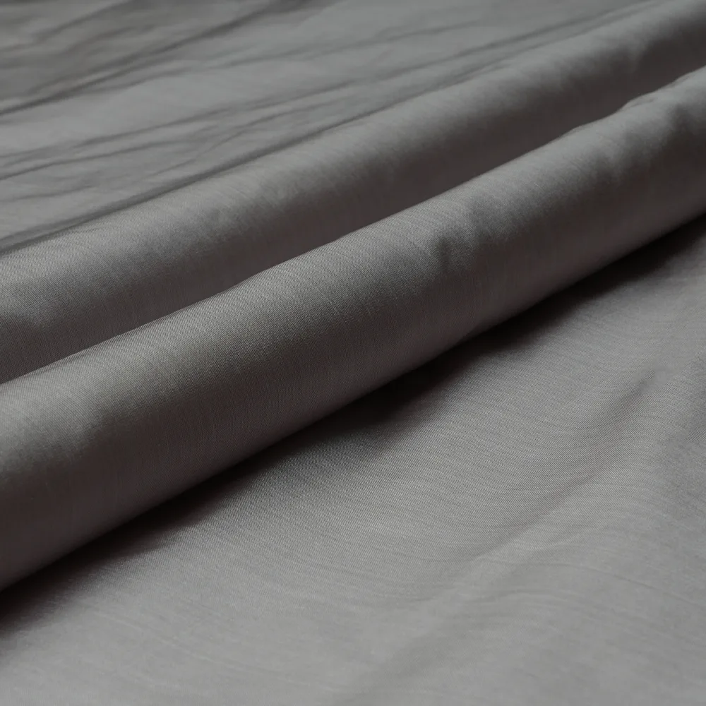 DELUXE PLAIN 47/49 GMS.